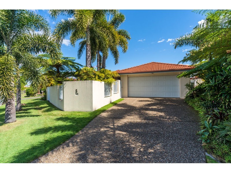 5 Clipper Court, Biggera Waters QLD 4216
