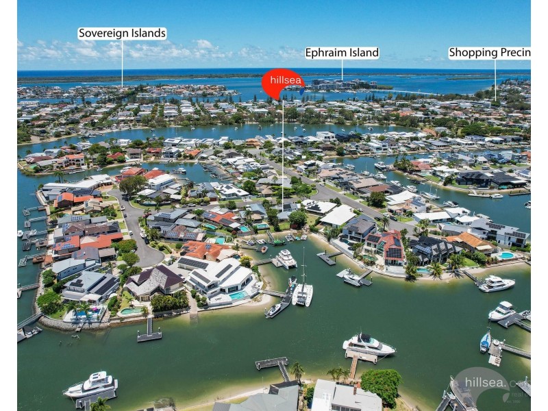 8 Namatjira Street, Paradise Point QLD 4216