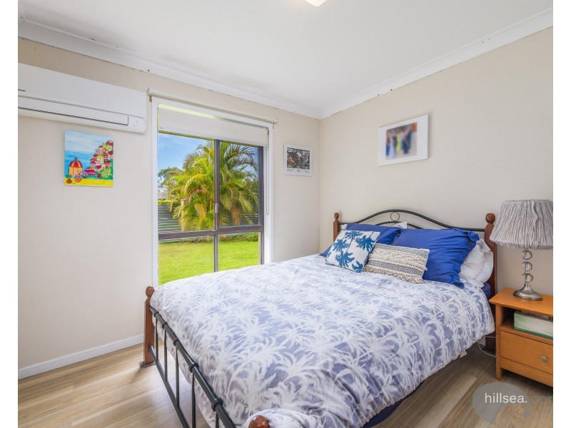 8 Namatjira Street, Paradise Point QLD 4216