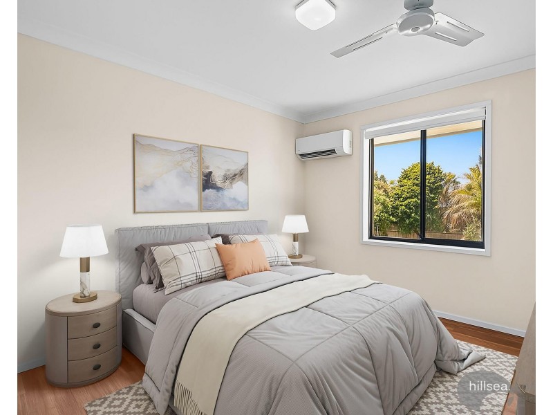 8 Namatjira Street, Paradise Point QLD 4216