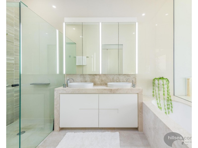 6101/6 Marina Promenade, Paradise Point QLD 4216