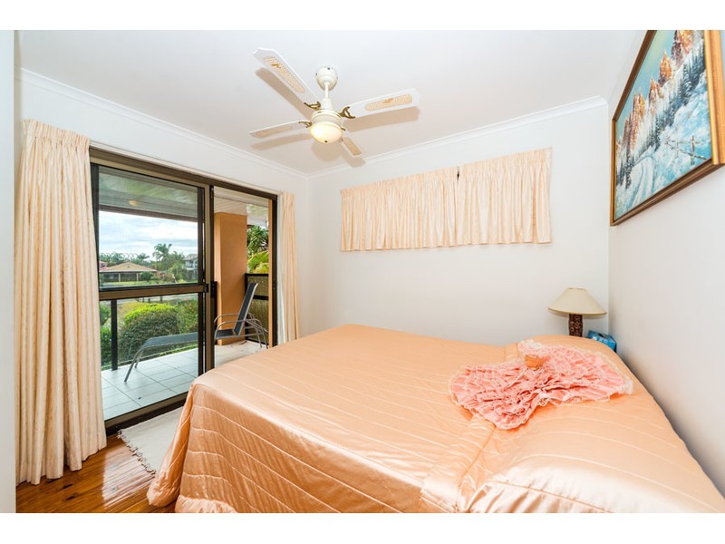 61 Oxley Drive, Paradise Point QLD 4216