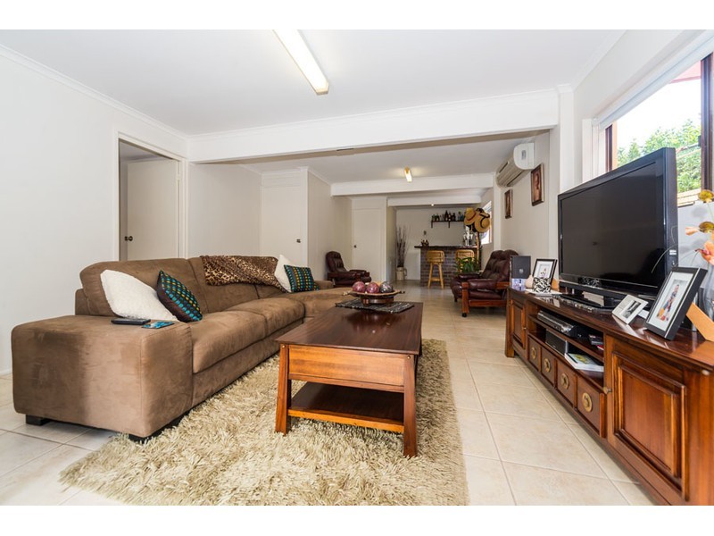 61 Oxley Drive, Paradise Point QLD 4216