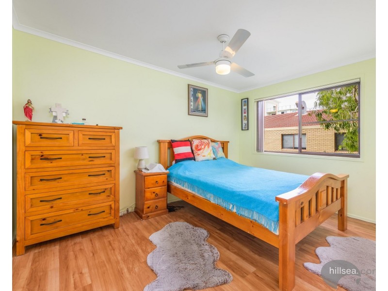 18/25 Ahern Street, Labrador QLD 4215