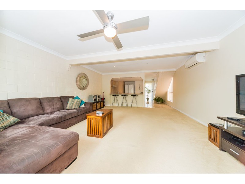 17/81 Olsen Avenue, Labrador QLD 4215