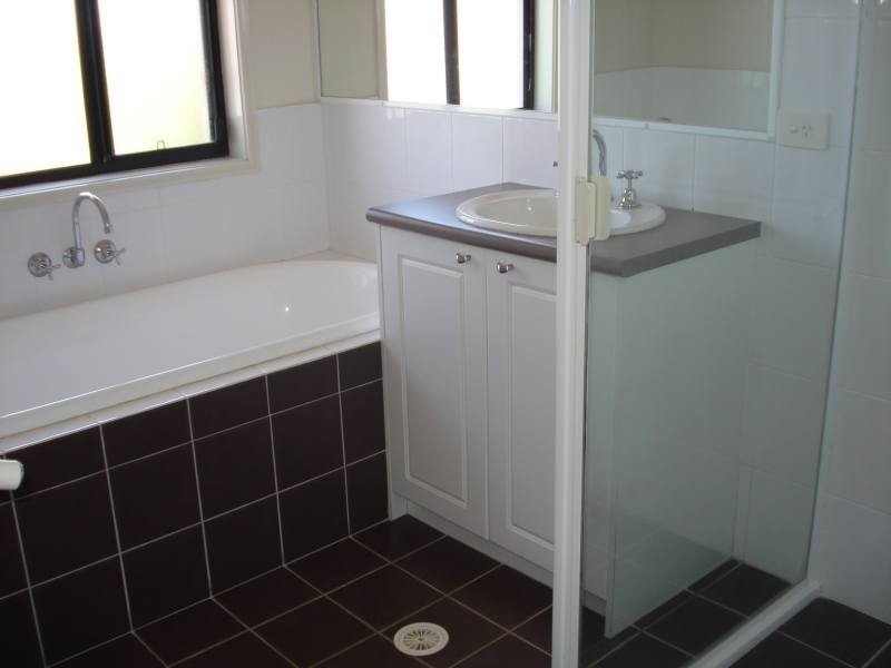 67 Coachwood Drive, Molendinar QLD 4214