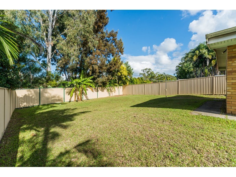 230 Government Road, Labrador QLD 4215