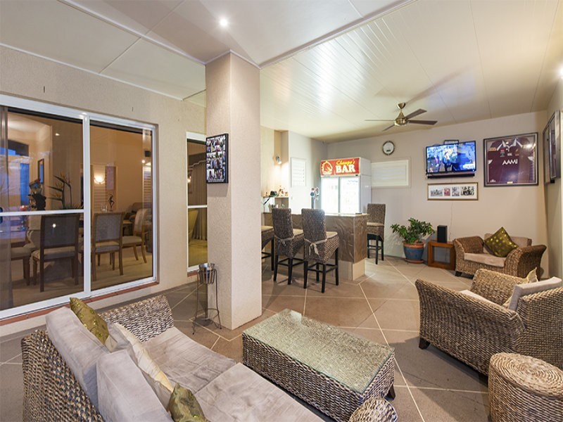 5 Serenity Boulevard, Helensvale QLD 4212