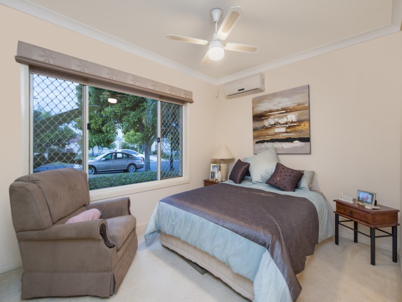 5 Serenity Boulevard, Helensvale QLD 4212