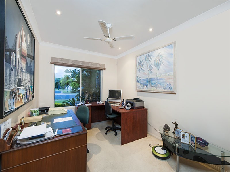 5 Serenity Boulevard, Helensvale QLD 4212