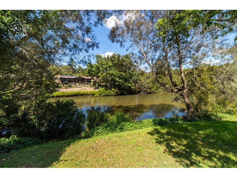27 River Oak Drive, Helensvale QLD 4212