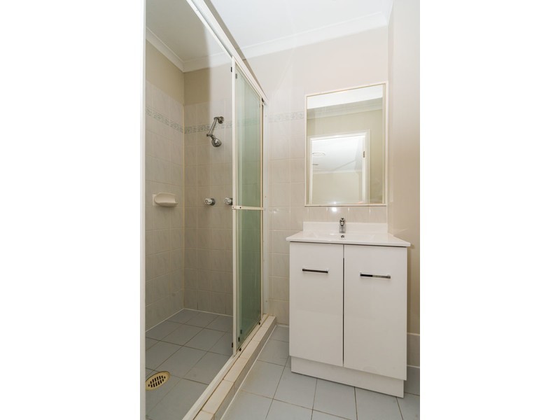 27 River Oak Drive, Helensvale QLD 4212