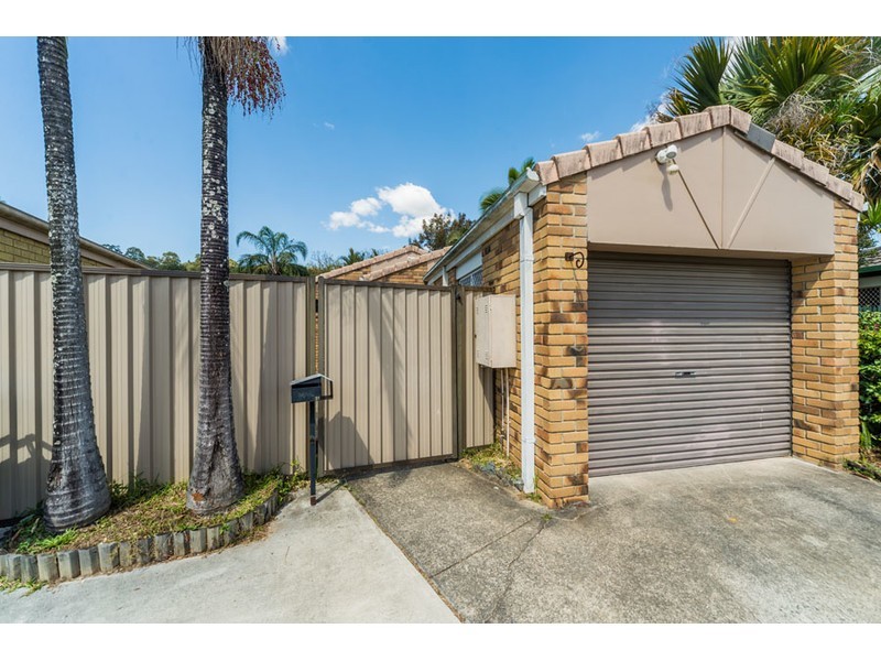 31 River Oak Drive, Helensvale QLD 4212