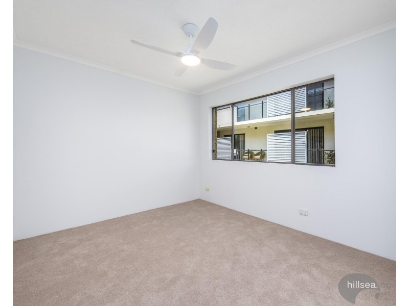 2/8 Oleander Avenue, Biggera Waters QLD 4216