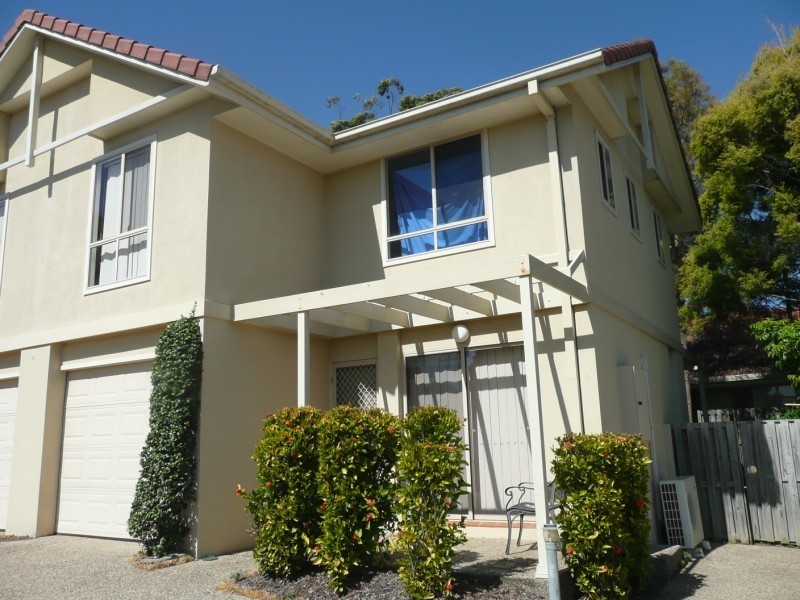 2/45 Harley Street, Labrador QLD 4215