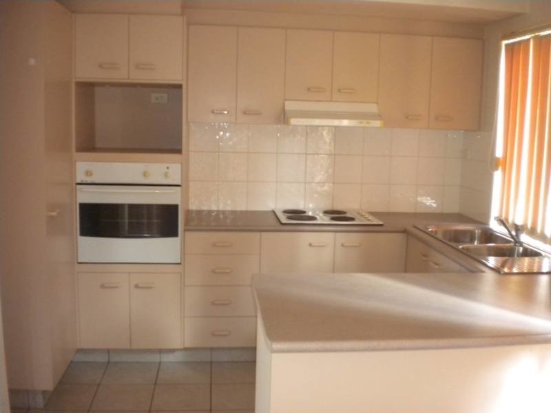 2/45 Harley Street, Labrador QLD 4215