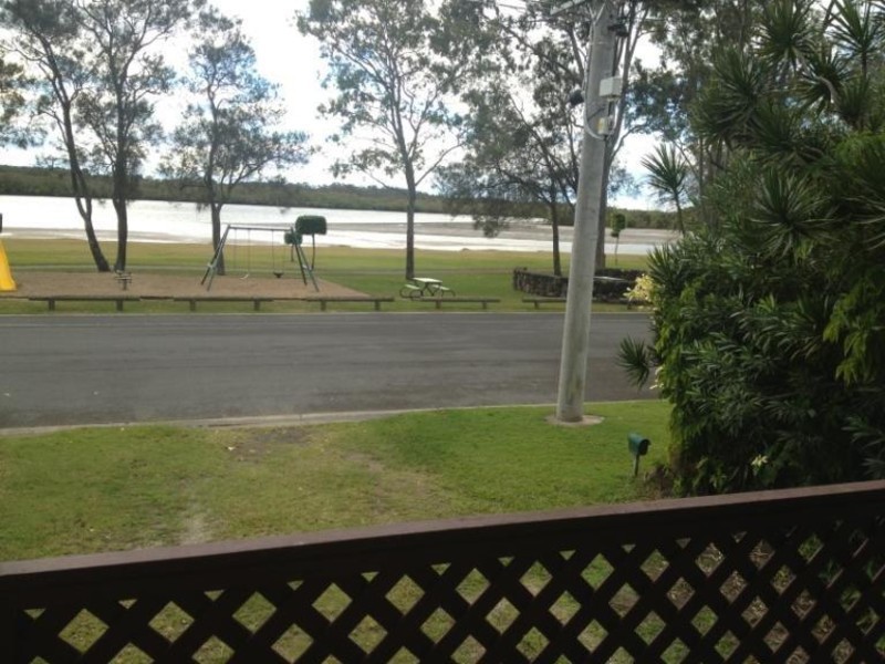 39 The Esplanade, Coombabah QLD 4216