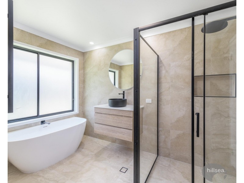 11 Ben Dalley Drive, Helensvale QLD 4212