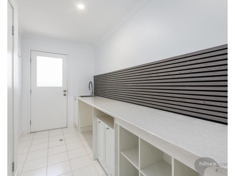 11 Ben Dalley Drive, Helensvale QLD 4212