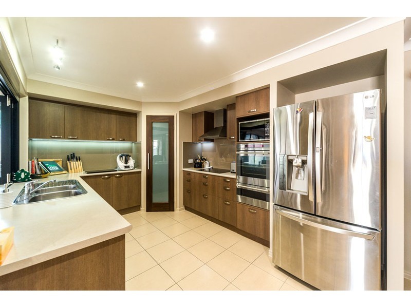 32 Kurrajong Avenue, Hollywell QLD 4216