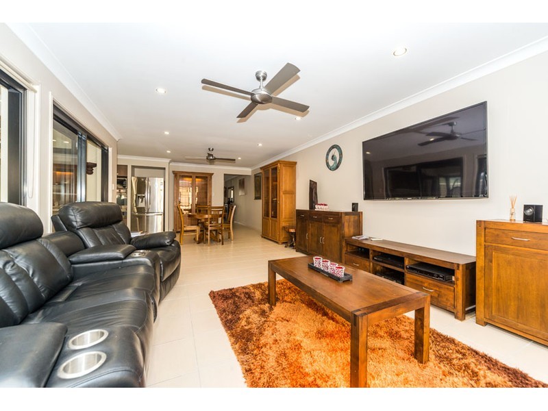 32 Kurrajong Avenue, Hollywell QLD 4216