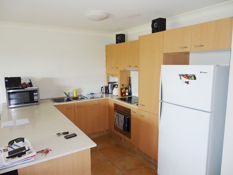 11/4 Oleander Avenue, Biggera Waters QLD 4216
