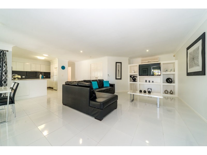 31 Monterey Keys Drive, Helensvale QLD 4212