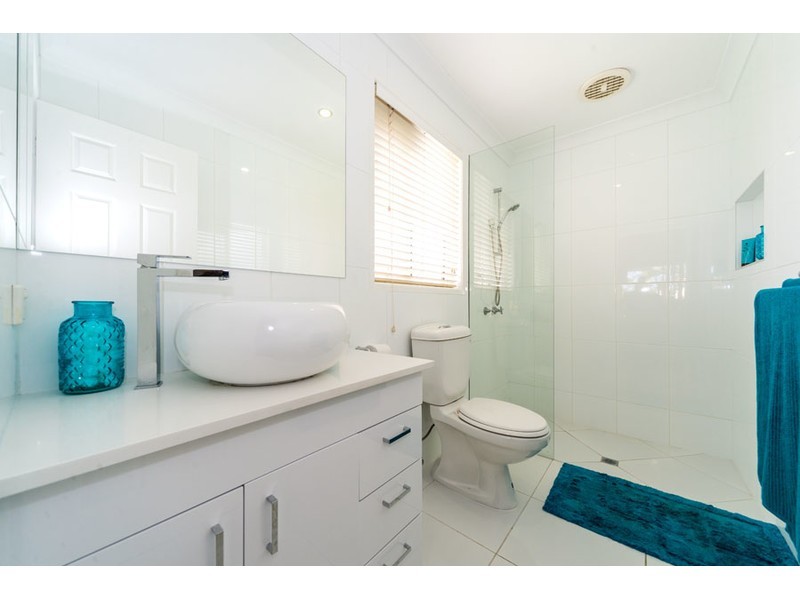 31 Monterey Keys Drive, Helensvale QLD 4212