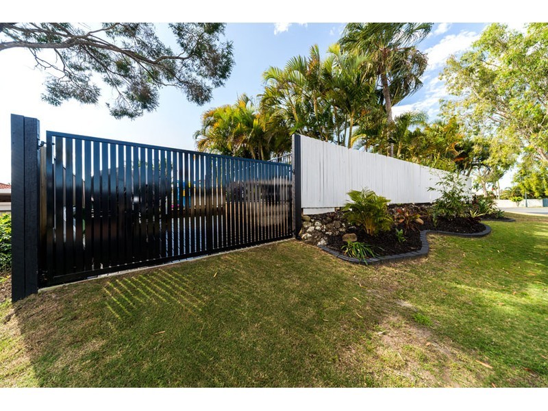 31 Monterey Keys Drive, Helensvale QLD 4212