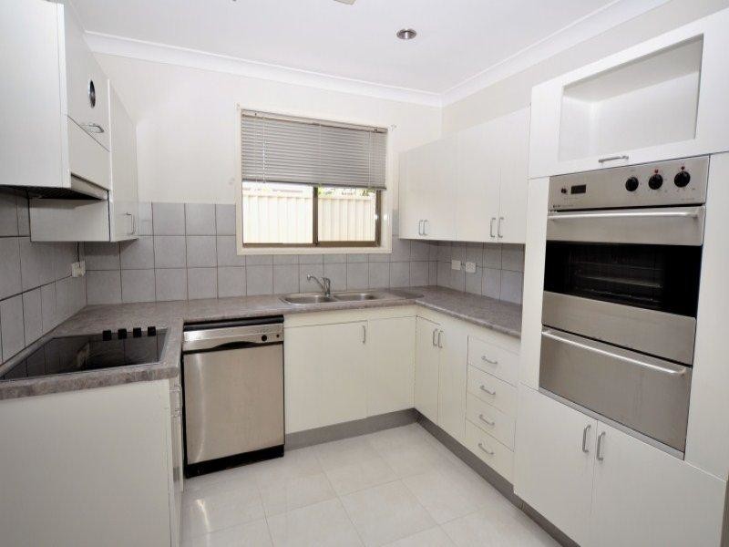 1/108 Oxley Drive, Paradise Point QLD 4216