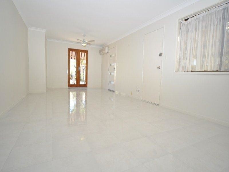 1/108 Oxley Drive, Paradise Point QLD 4216