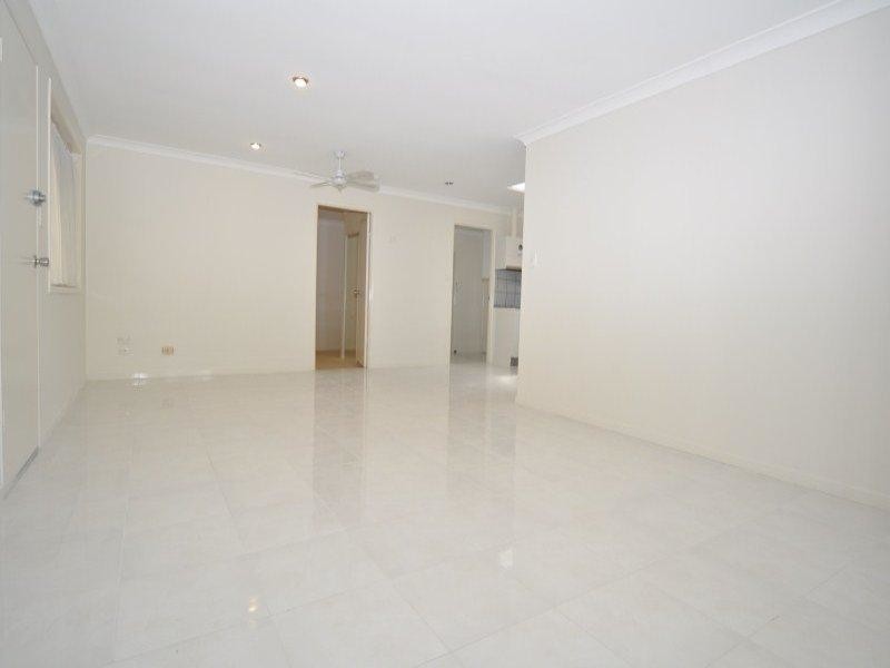 1/108 Oxley Drive, Paradise Point QLD 4216