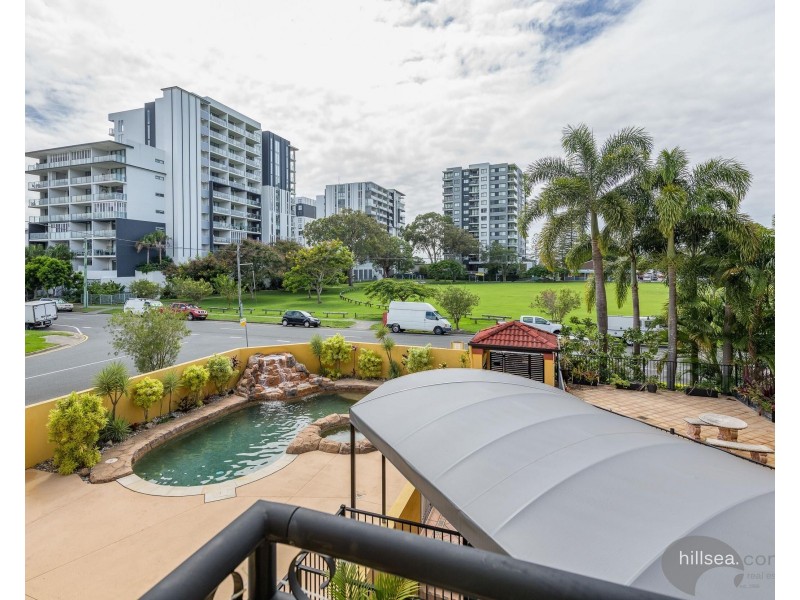 16/10 – 12 Bath Street, Labrador QLD 4215