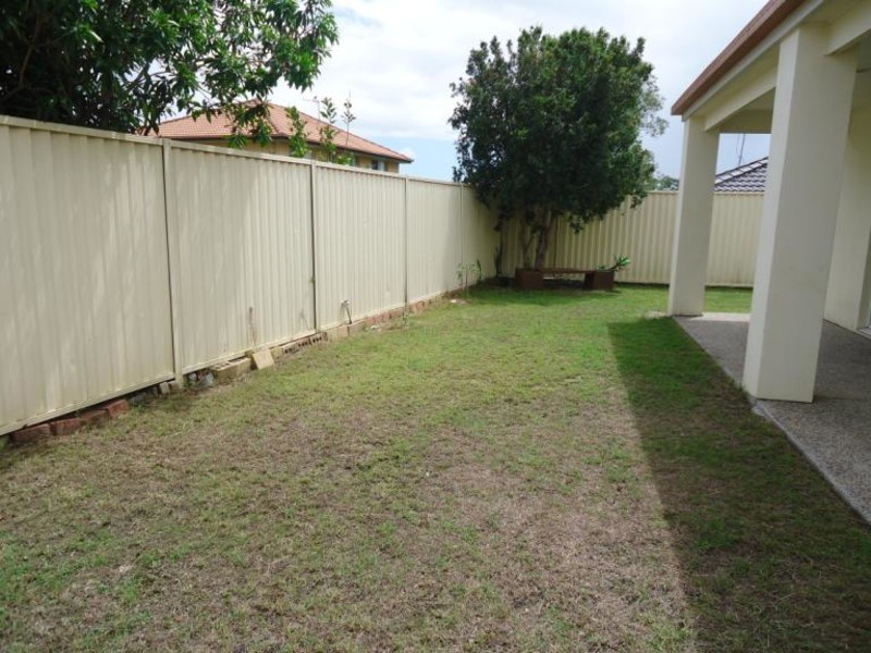 5 Katie Court, Arundel QLD 4214