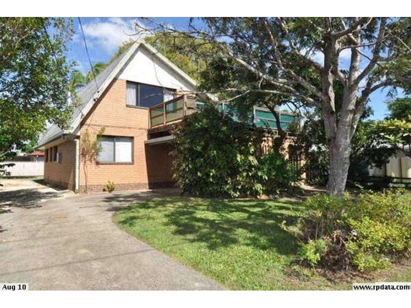 36 Shoveller Avenue, Paradise Point QLD 4216