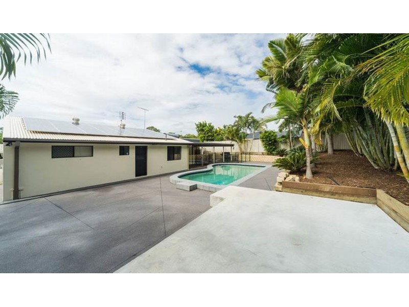 216 Discovery Drive, Helensvale QLD 4212