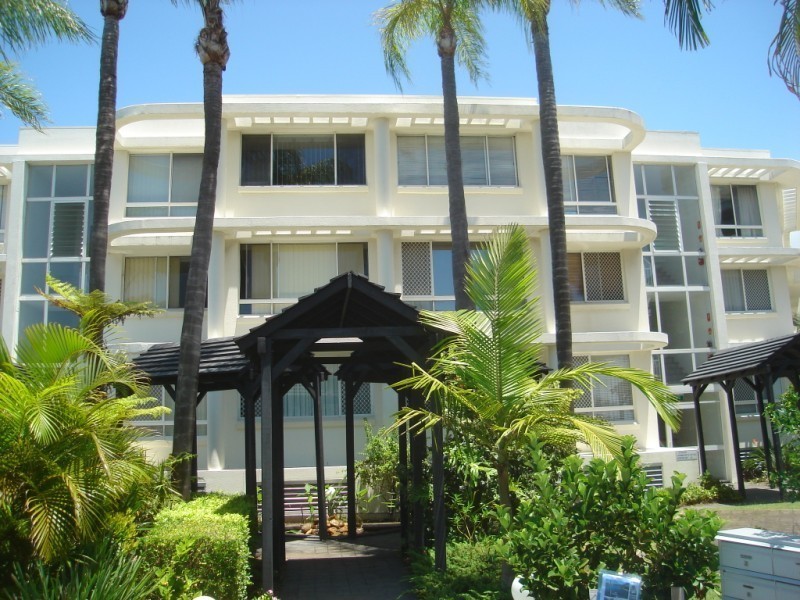 16/52 Back Street, Biggera Waters QLD 4216