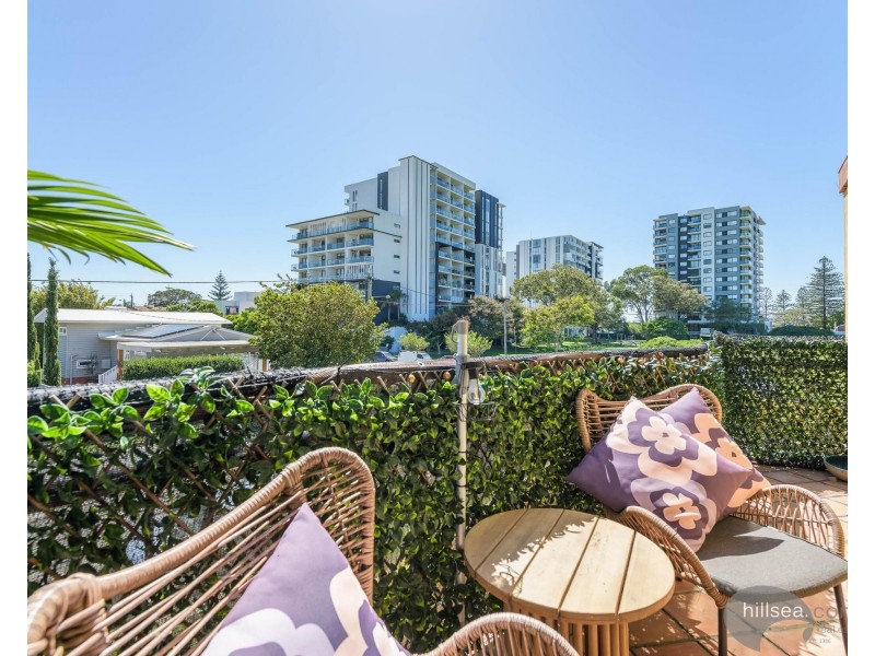 15/10-12 Bath Street, Labrador QLD 4215