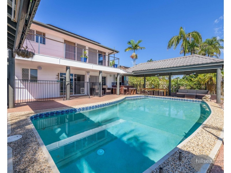 64 O’Grady Drive, Paradise Point QLD 4216