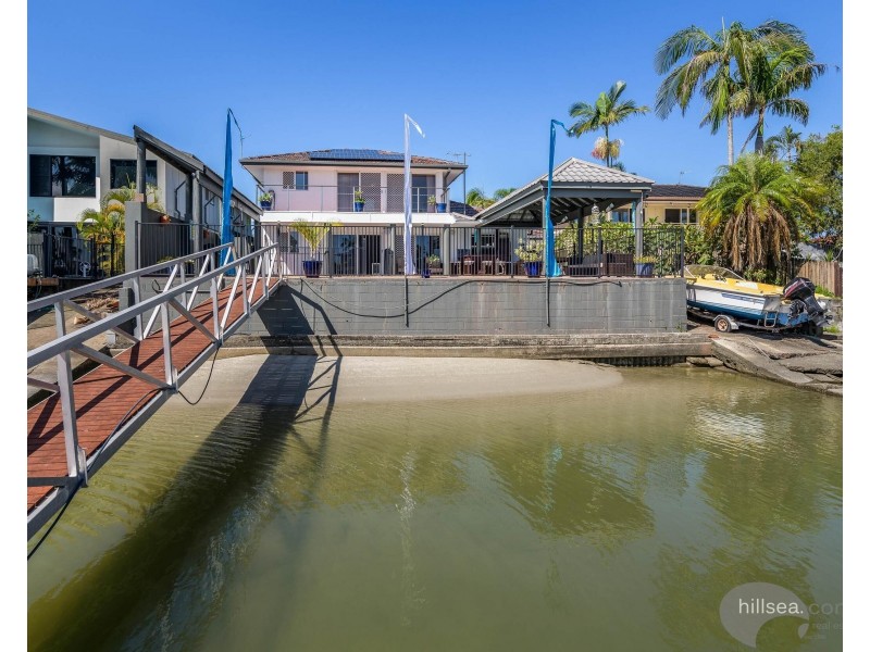 64 O’Grady Drive, Paradise Point QLD 4216