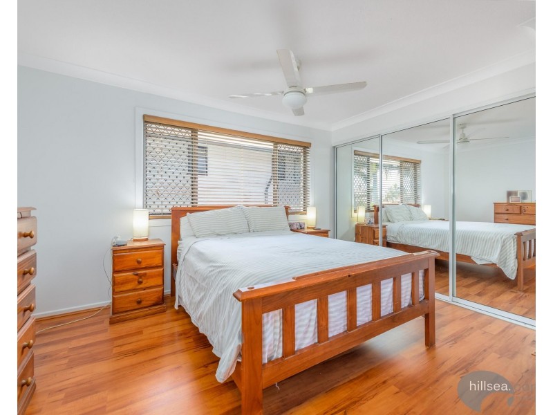 64 O’Grady Drive, Paradise Point QLD 4216