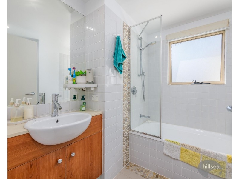 2/2 Oleander Avenue, Biggera Waters QLD 4216