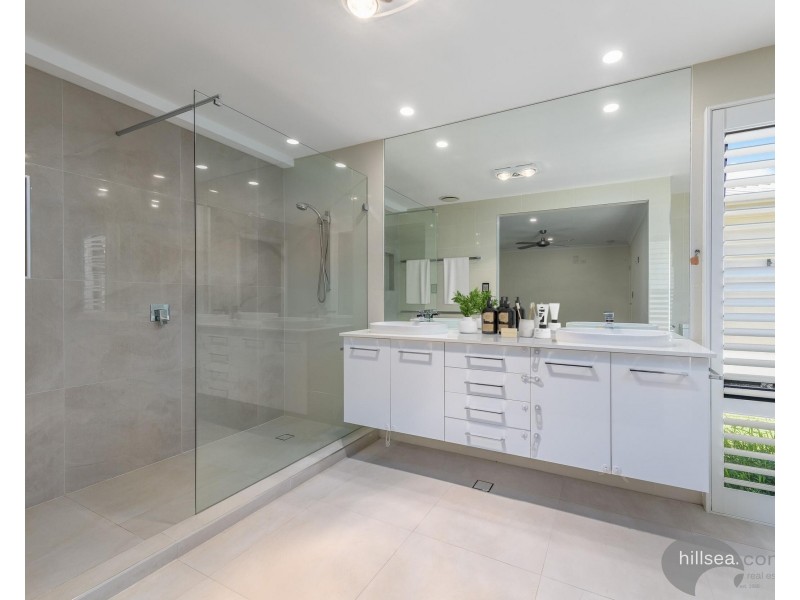 1 Mulkarra Street, Biggera Waters QLD 4216