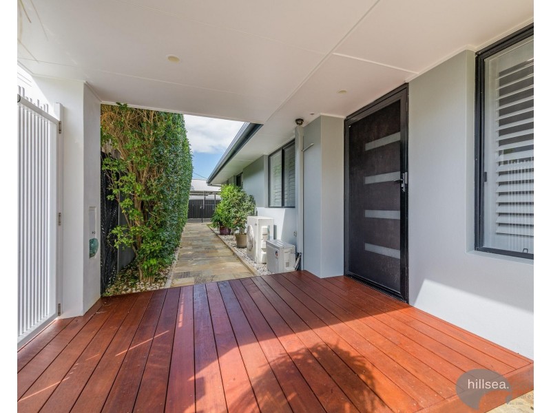 1 Mulkarra Street, Biggera Waters QLD 4216