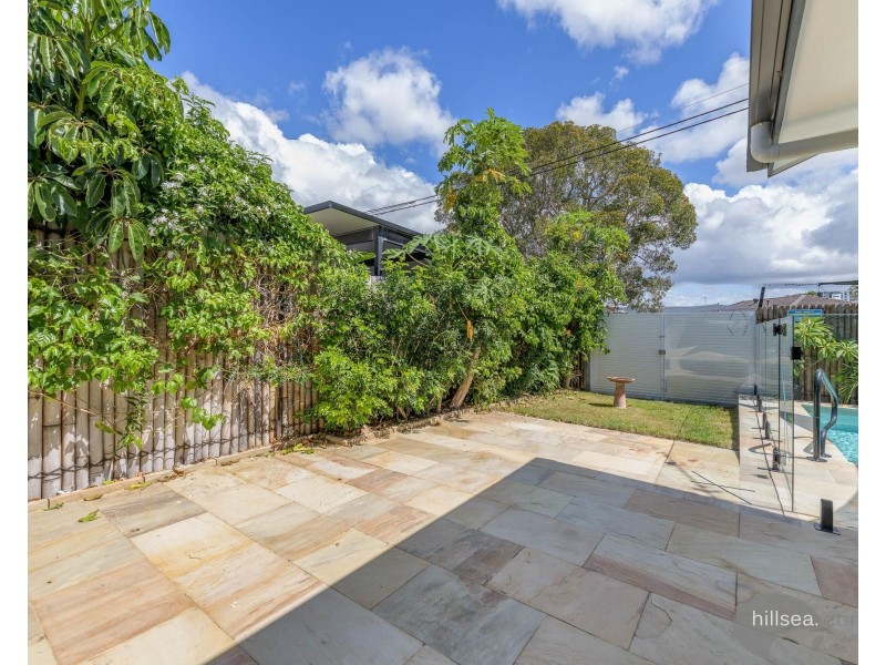 1 Mulkarra Street, Biggera Waters QLD 4216