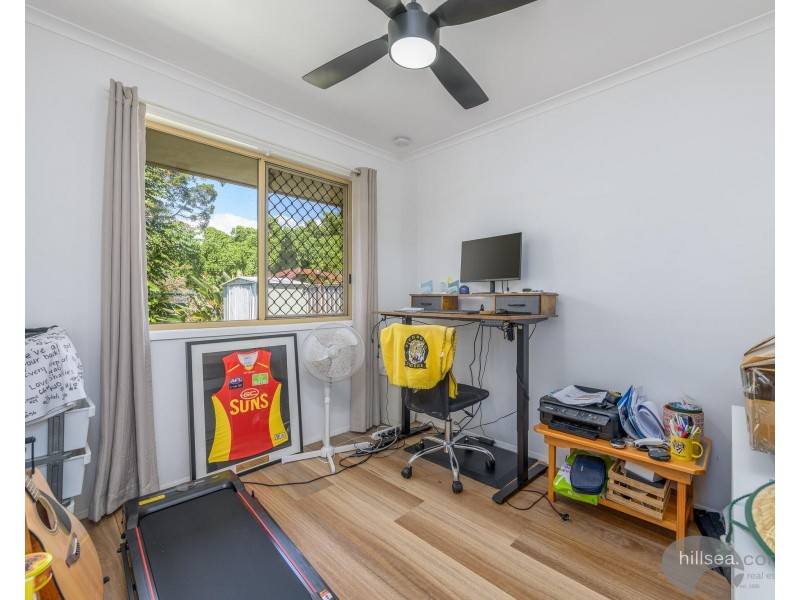 1/18 Orkney Place, Labrador QLD 4215