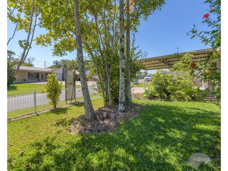 1/18 Orkney Place, Labrador QLD 4215