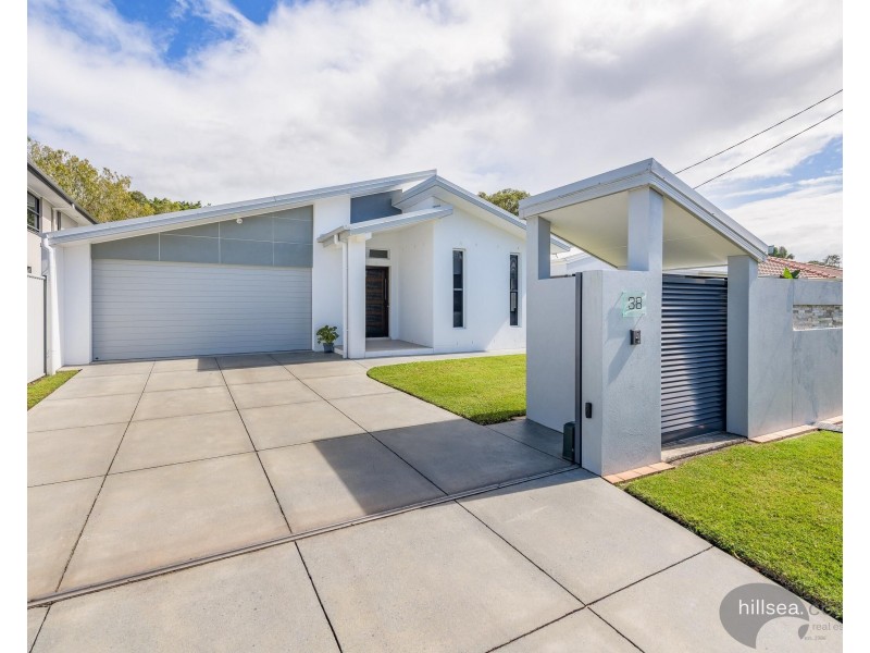 38 Deagon Drive, Runaway Bay QLD 4216