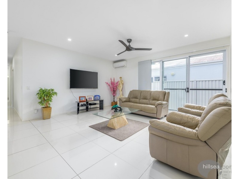 38 Deagon Drive, Runaway Bay QLD 4216