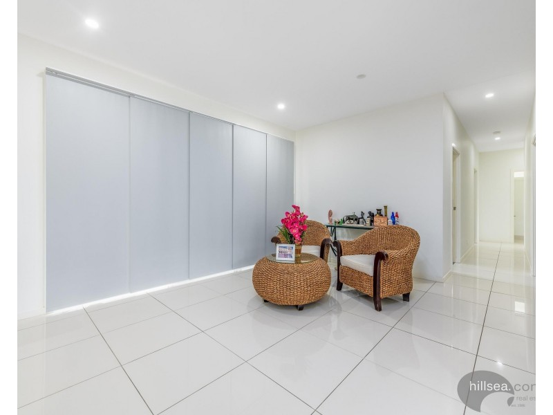 38 Deagon Drive, Runaway Bay QLD 4216